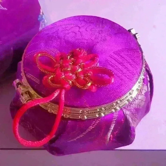 Purple silk floral set - Picture 2 of 5